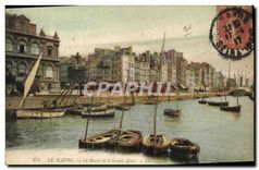 CPA Le Havre le Musee et le Grand Quai Bateaux