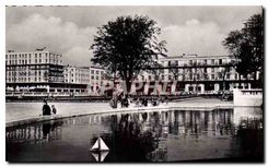 CPA Le Havre le jardin de l'hotel de Ville et le Bassin des Enfants 