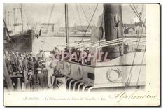 CPA Le Havre le Debarquement du bateau de Trouville 
