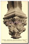 CPA Amiens Cathedrale Stalles du Choeur Trois hommes deroulant une banderolle 