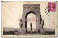 CPA Marseille Le Monument aux Morts de l'Armee d'Orient 