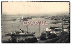 CPA Marseille Une Entree des Ports et le Phare Ste Marie 