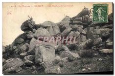 CPA En Morvan Uchon Les Roches de Carnaval 