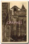 CPA Les Baux B du R La Lanterne des Morts 