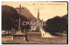 CPA Lourdes La Basilique et le Calvaire Breton 