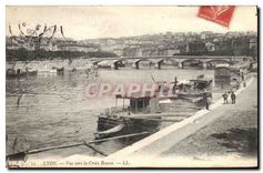 CPA Lyon Vue vers la Croix Rousse 