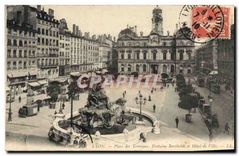 CPA Paris Place des Terreaux Fontaine Bartholdi et Hotel de Ville 
