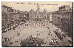 CPA Lyon La Place des Terreaux et l'Hotel de Ville 