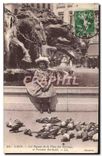 CPA Lyon Les Pigeons de la Place des Terreaux et Fontaine Bartholdi 