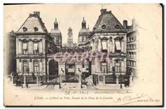 CPA Lyon L'Hotel de Vlle Facade de la Place de la Comedie 