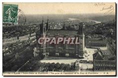 CPA Lyon Notre Dame de Fourviere Vue prise de l'ascenseur de la Tour de Fourvieres E R 