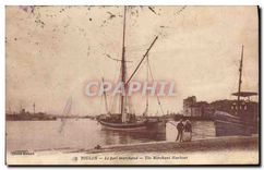 CPA Toulon Le port marchand Bateaux