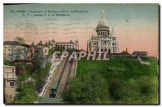 CPA Paris Funiculaire et Basilique de S C de Montmartre Couvent S C at Montmartre