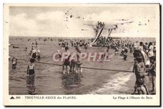 CPA Trouville reine des Plages la plage a l'heure du Bain 