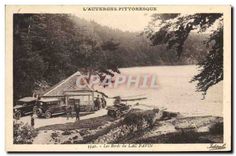 CPA L'Auvergne Pittoresque les Bords du Lac Pavin 
