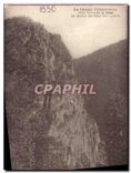 CPA Le Cantal Pittoresque Vallee de la Rhue le Rocher des Faux Monnayeurs 