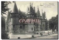 CPA Environs de Meaulan Vigny Le Chateau Cour d'honneur 