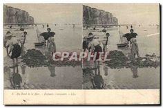 CPA au Bord de la Mer Enfants s'amusant 