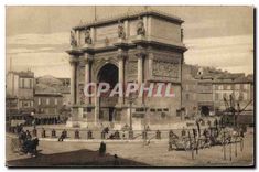 CPA Marseille la place d'Aix et l'Arc de Triomphe 
