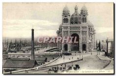 CPA Marseille la Cathedrale et la Joliette 