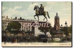 CPA Lyon place Bellecour et l'eglise de la Charite 