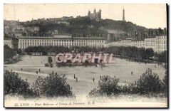 CPA Lyon place Bellecour et Coteau de Fourviere 