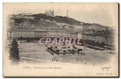 CPA Lyon panorama de la place Bellecour 