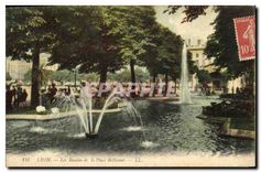 CPA Lyon les Bassins de la place Bellecour 