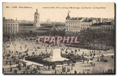 CPA Lyon place Bellecour tracee en 1617 la Charite le Royal hotel 