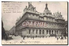 CPA Lyon La Bourse et la Rue de la Republique 