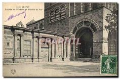 CPA Le Puy Facade de l'Eveche et Porche du For 