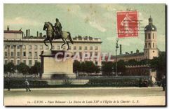 CPA Lyon Place Bellecour La Statue de Louis XIV et l'Eglise de la Cbarite 
