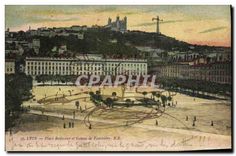 CPA Lyon Place Bellecour et Coteau de Fourviere 
