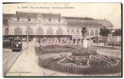 CPA Lyon Gare des Brotteaux Les Jardin et le Buffet Tramways