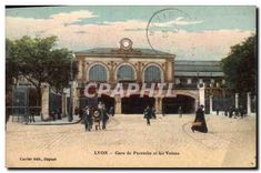 CPA Lyon Gare de Perrache et les Voutes 
