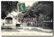 CPA Lyon Place Bellecour Les Bassins 