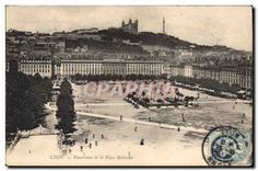CPA Lyon Panorama de la Place Bellecour 