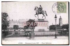 CPA Lyon Monument Louis XIV Place Bellecour 