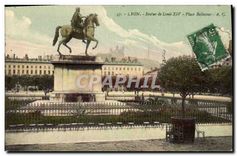 CPA Lyon Statue de Louis XIV Place Bellecour 