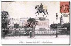 CPA Lyon Monument Louis XIV Place Bellecour 