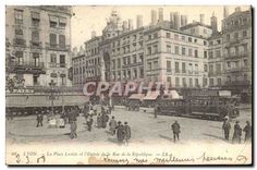 CPA Lyon La Place Leviste et l'Entree de la Rue de la Republique Tramway