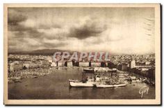 CPA Marseille B du R Le Vieux Port et la Ville 