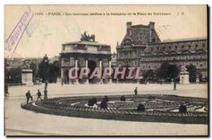 CPA Paris Les nouveaux jardins a la francaise de la Place du Carrousel 