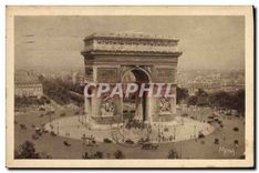 CPA La Place de l'Etoile et l'Arc de Triomphe le monument plus grand de ce genre 