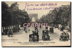 CPA Paris L'Avenue des Champs Elysees et l'Arc de Triomphe 