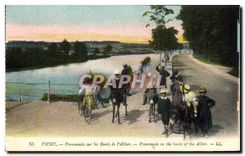 CPA Vichy Promenade sur les Bords de l'Allier Ane Mule