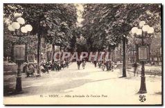 CPA Vichy Allee principale de l'ancien Parc 