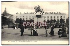 CPA Lyon Illustre Place Bellecour Statue de Louis XIV 
