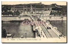 CPA Paris La Place de la Concorde et la Seine 