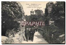 CPA Paris Buttes Chaumont L'Entree du Pont suspendu 